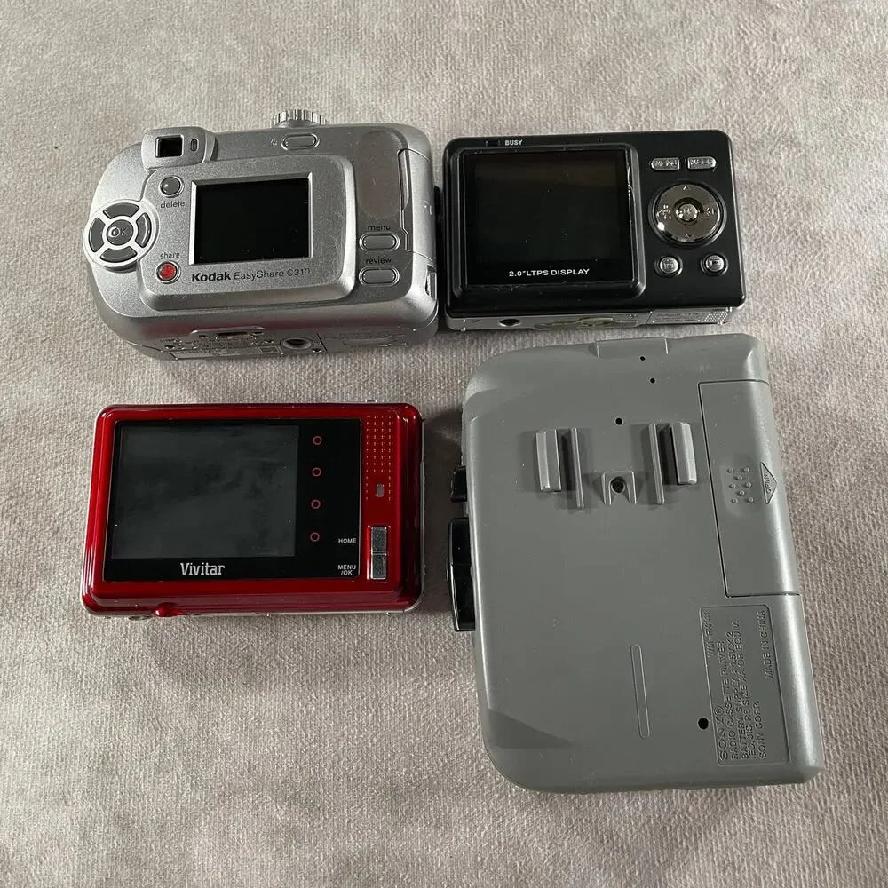 PARTS Bundle Lot 4 Electronics Sony Walkman WM-FX141 Kodak Vivitar VuPoint